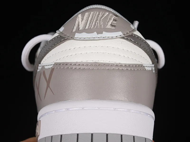 All categories Nk SB Dunk series Nk SB Dunk Low low-top sneakers Nk Dunk Low ESS customized version Panda Prank hip-hop theme low-top casual sneakers DJ6188-003